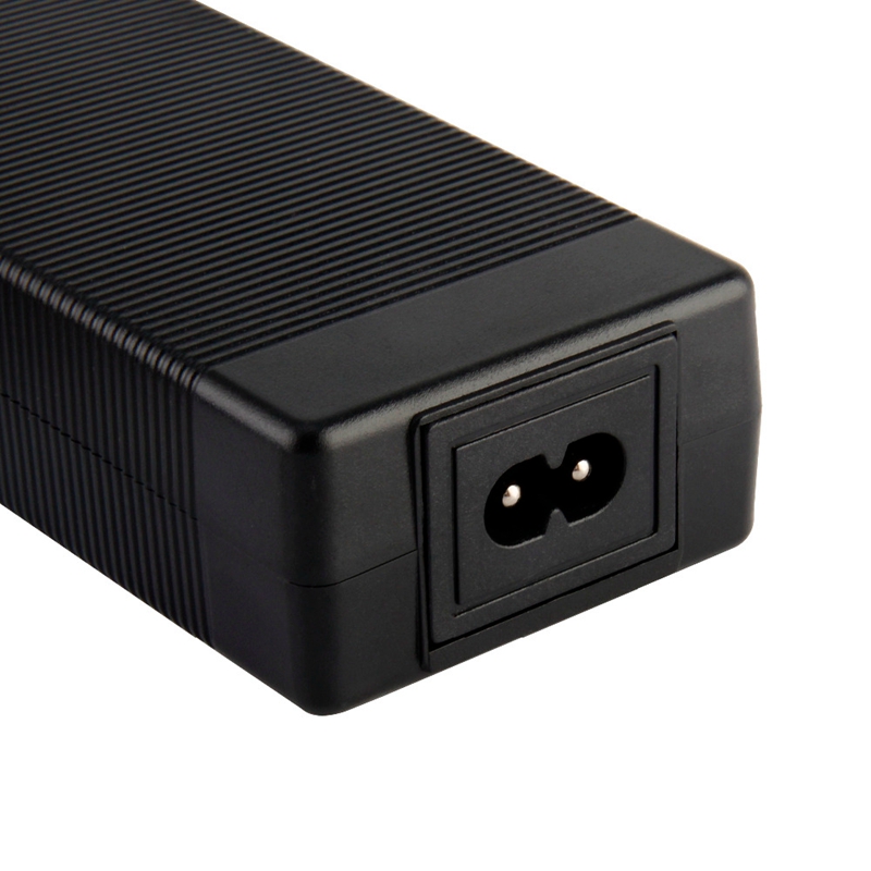 54.6V 1A Smart Li-ion Battery  - огляд і ціна Smart Plug Matter Thread